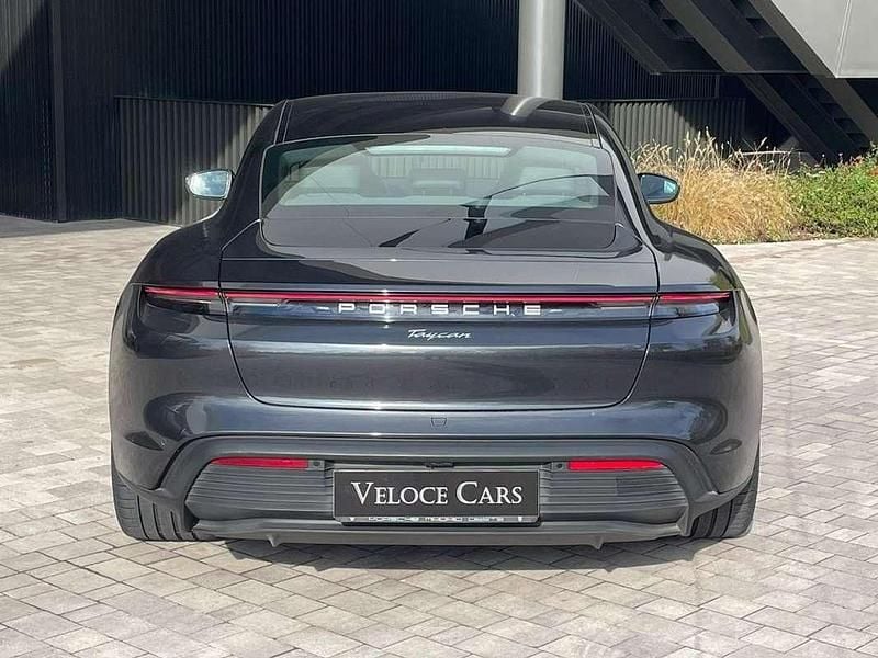 Usado Porsche Taycan 4S 389 kW (529 CV) 2021 Gris Berlina