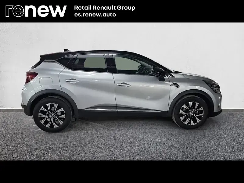 Usado Renault Captur Techno 90 CV (66 kW) 2024 Gris SUV