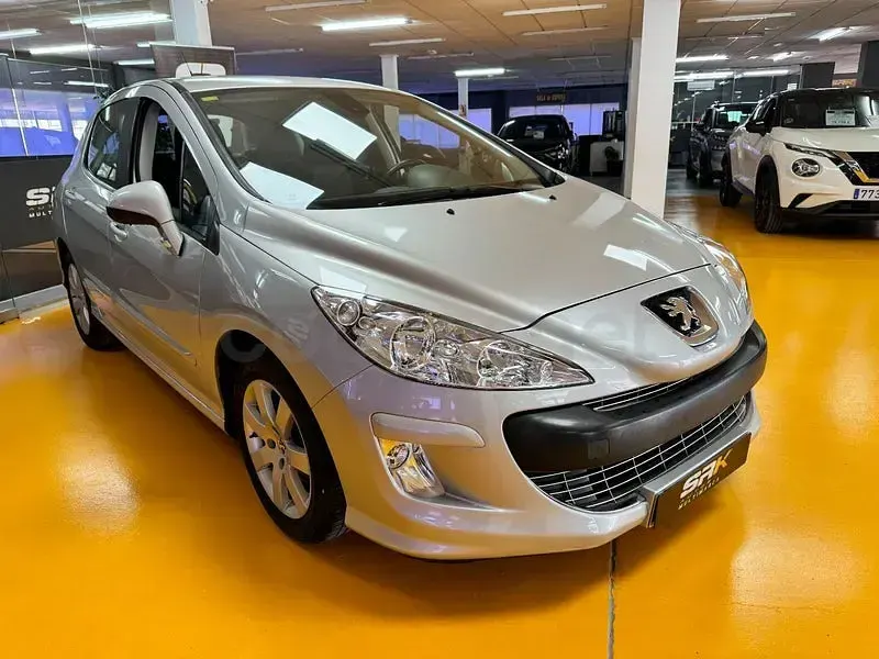 Usado Peugeot 308 Sport 90 CV (66 kW) 2010 Gris / plata Berlina