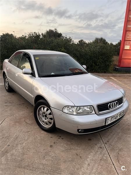Gris / plata Usado 1999 Audi A4 Berlina | 2200 € (Buen precio) - Imagen 1/4