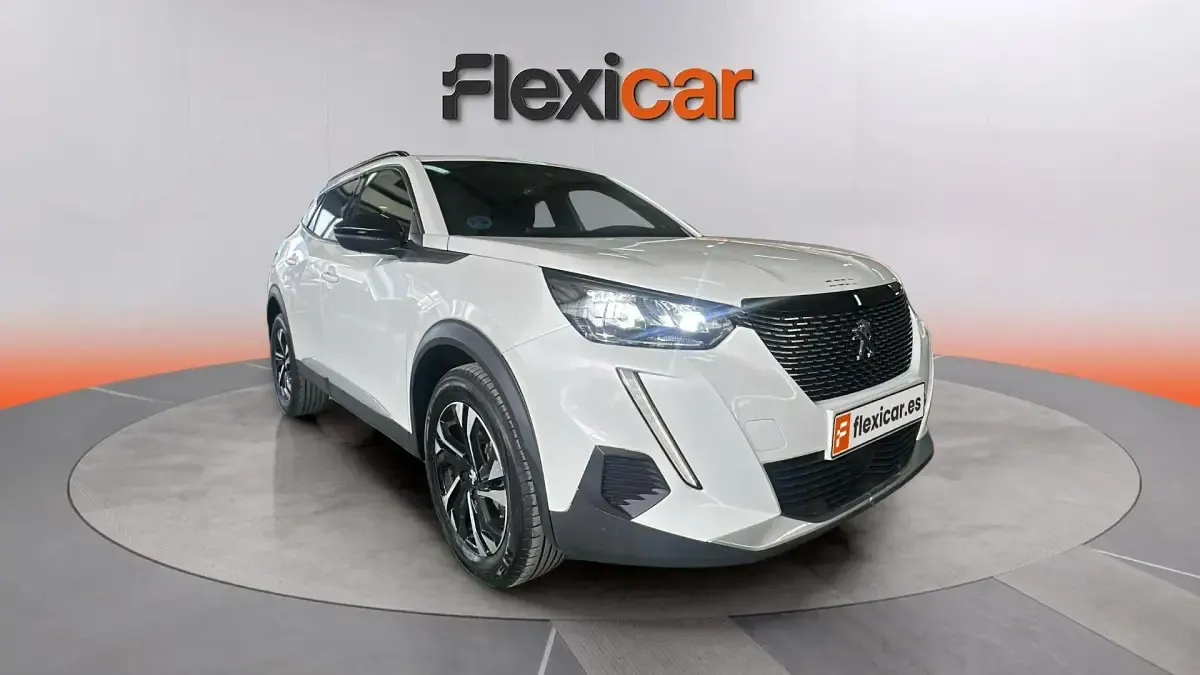Usado Peugeot 2008 Allure 131 CV (96 kW) 2023 SUV