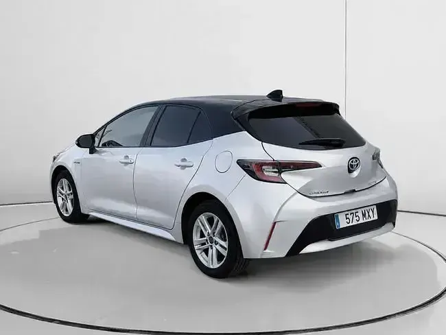Usado Toyota Corolla Active 180 CV (132 kW) 2020 Blanco Berlina