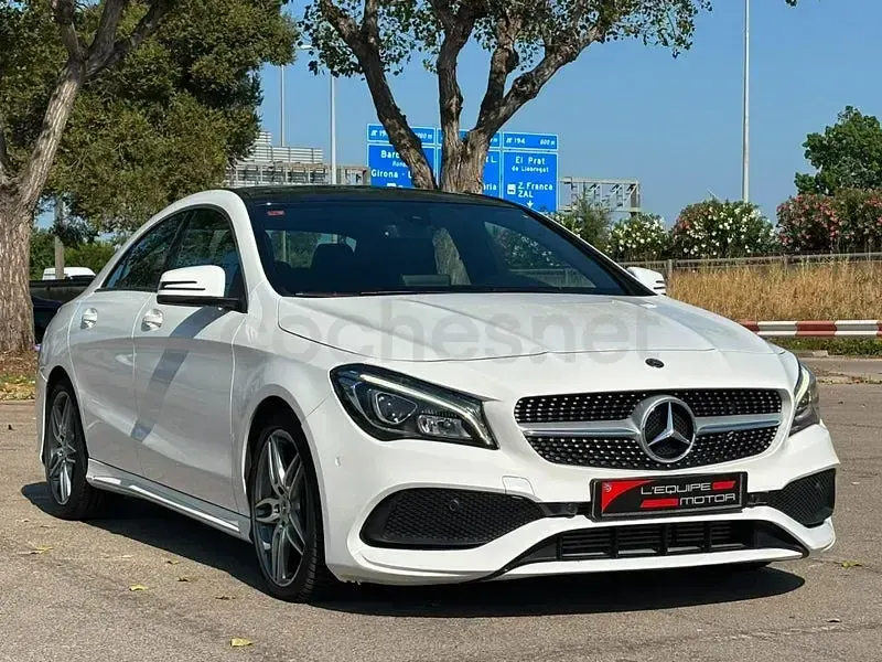 Usado Mercedes CLA200 163 CV (119 kW) 2019 Blanco Coupe