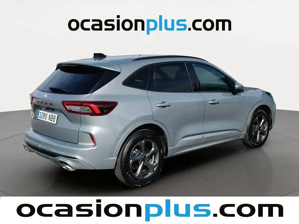 Usado Ford Kuga ST-Line 150 HP (110 kW) 2025 Cinzento SUV