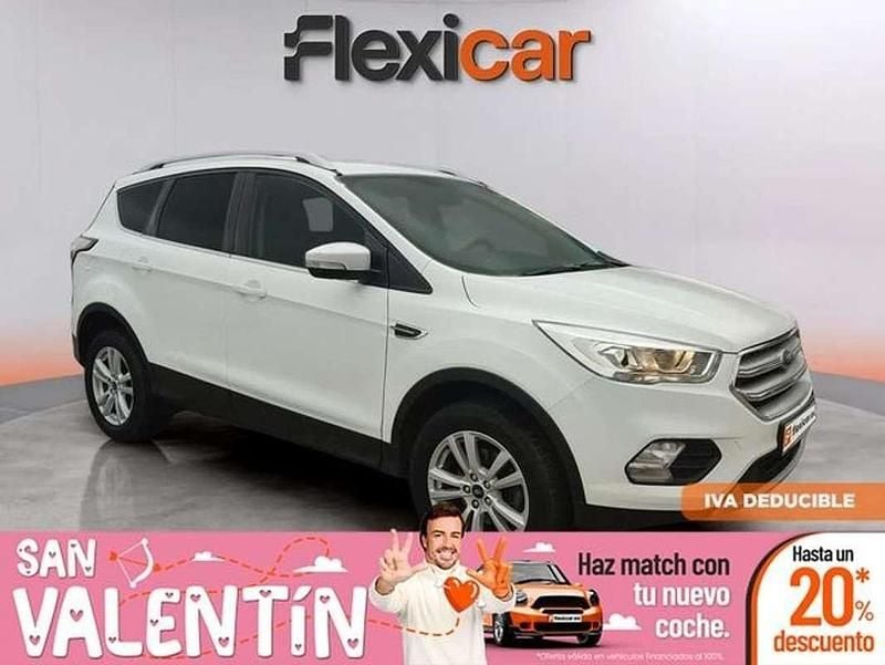 Usado Ford Kuga ST-Line X 150 CV (110 kW) 2019 Blanco SUV