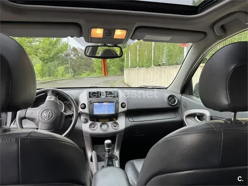 Usado Toyota RAV4 Premium 177 CV (130 kW) 2007 Negro SUV