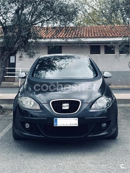 Usado Seat Altea Sport 140 CV (102 kW) 2004 Negro Monovolumen