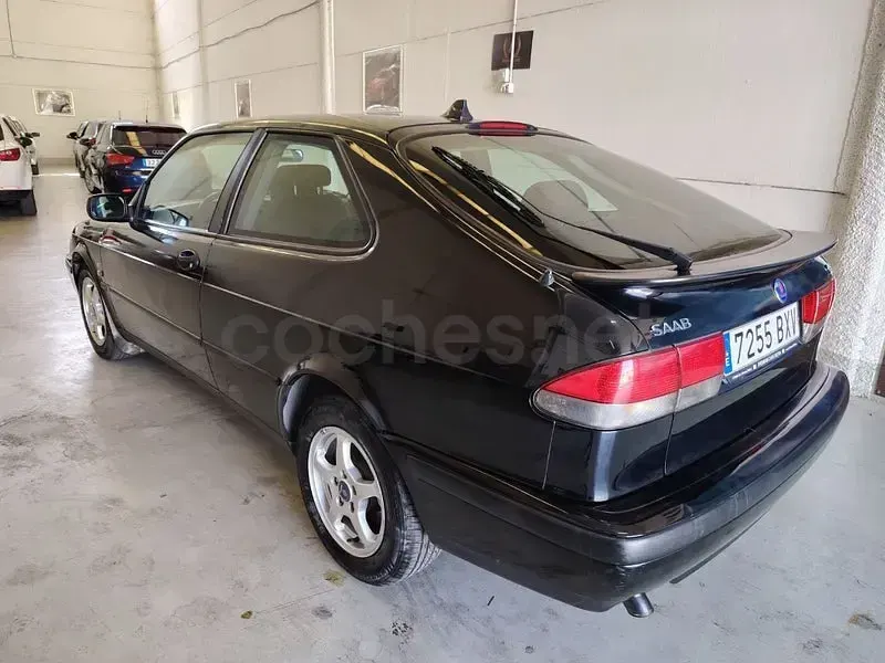 Usado Saab 9-3 125 CV (91 kW) 2002 Negro Berlina