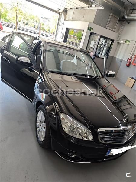 Usado Mercedes C220 Elegance 150 CV (110 kW) 2007 Negro Berlina