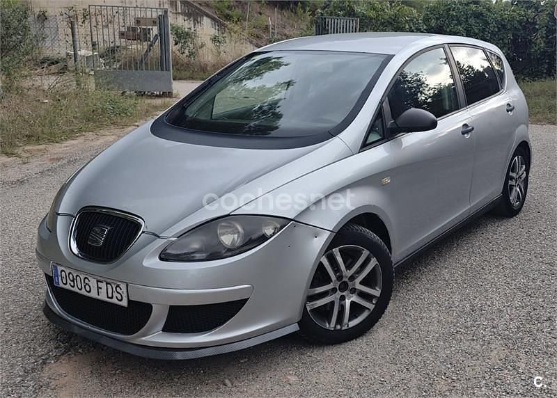 Gris / plata Usado 2006 Seat Altea Reference Monovolumen | 2500 € (Buen precio) - Imagen 1/1