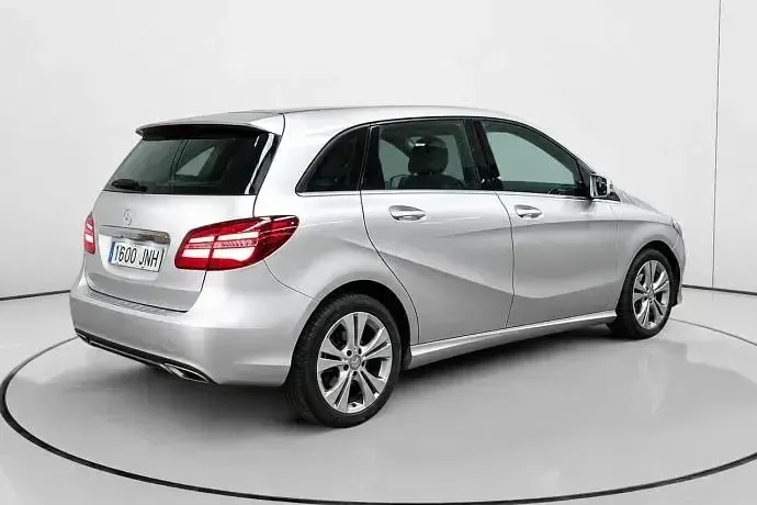 Usado Mercedes B180 109 CV (80 kW) 2016 Utilitario