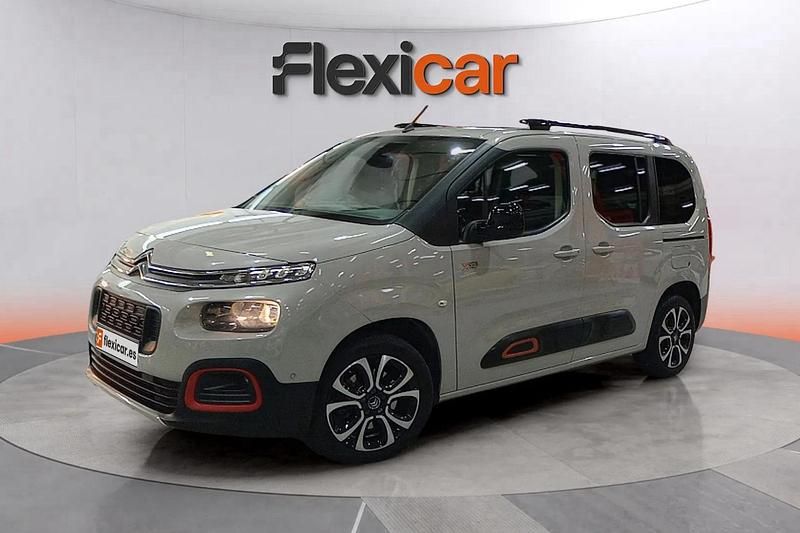 Usado Citroën Berlingo Feel 131 CV (96 kW) 2020 Violeta Monovolumen