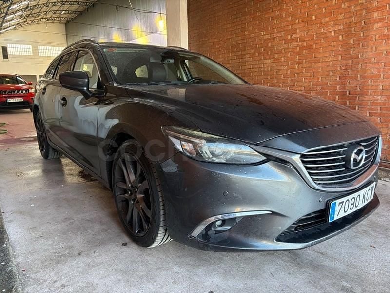 Usado Mazda 6 Luxury 150 CV (110 kW) 2017 Gris / plata Familiar