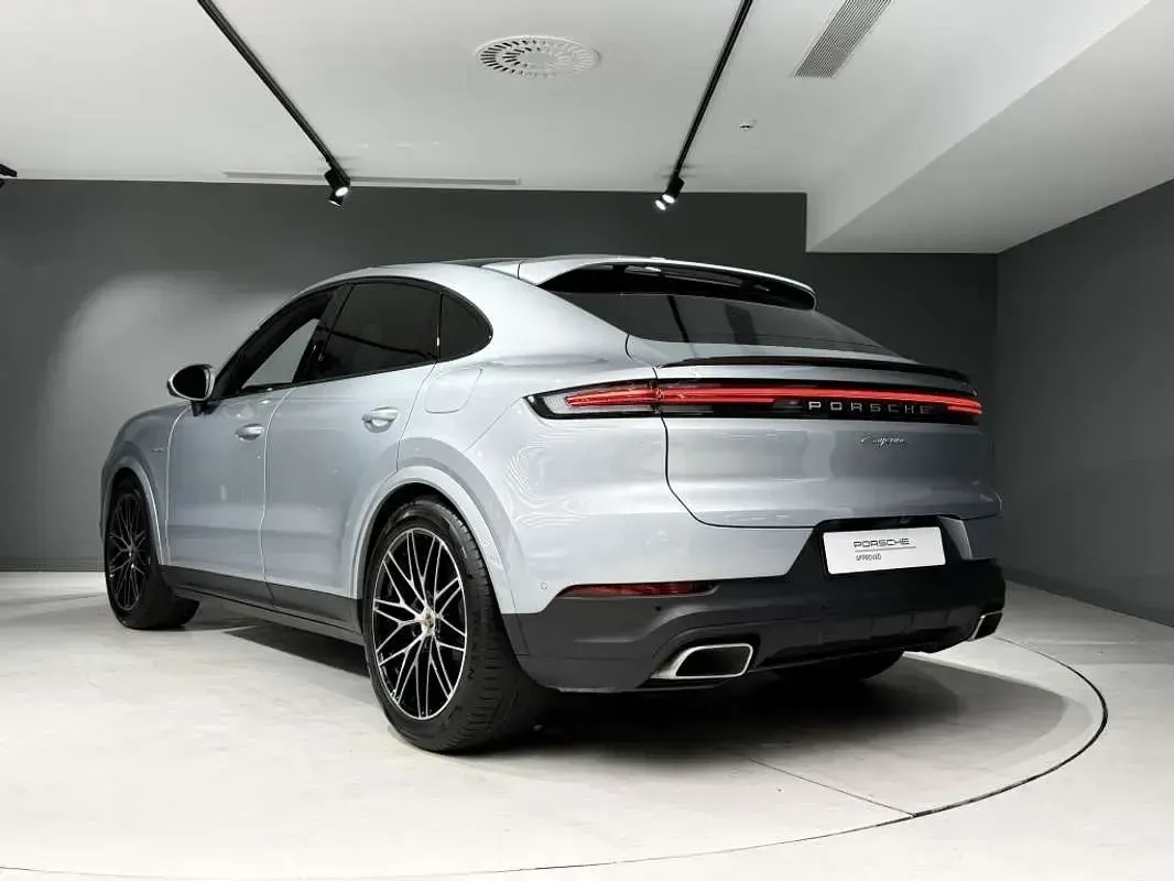 Usado Porsche Cayenne 470 CV (345 kW) 2024 Plateado SUV