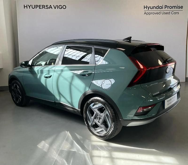 Usado Hyundai Bayon 100 CV (73 kW) 2025 Verde SUV