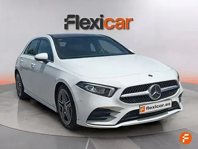 Usado Mercedes A180 136 CV (100 kW) 2019 Blanco Berlina