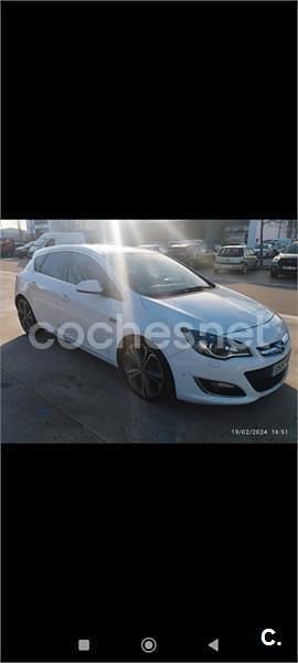 Usado Opel Astra Excellence 130 CV (95 kW) 2014 Blanco Berlina