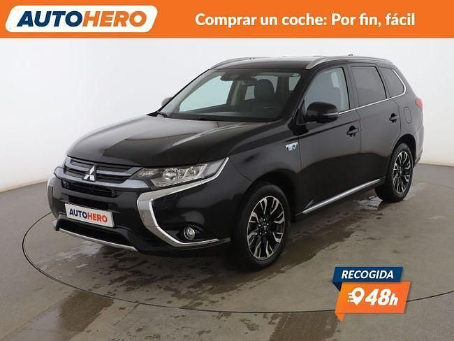 Usado Mitsubishi Outlander P-HEV 203 CV (149 kW) 2017 Negro SUV