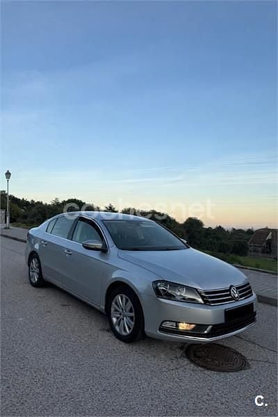 Usado VW Passat Edition 120 CV (88 kW) 2014 Gris / plata Berlina
