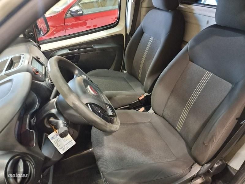 Usado Fiat Fiorino 82 CV (60 kW) 2017 Blanco Monovolumen