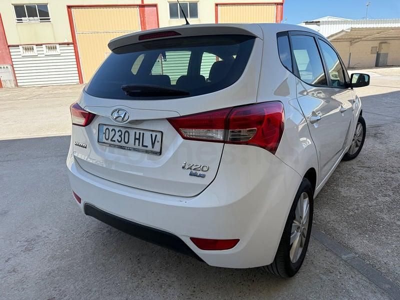 Usado Hyundai ix20 GLS 115 CV (84 kW) 2012 Blanco Utilitario