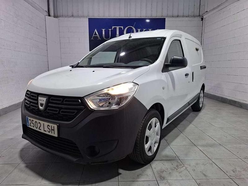 Usado Dacia Dokker Essentiel 94 CV (69 kW) 2021 Blanco Monovolumen