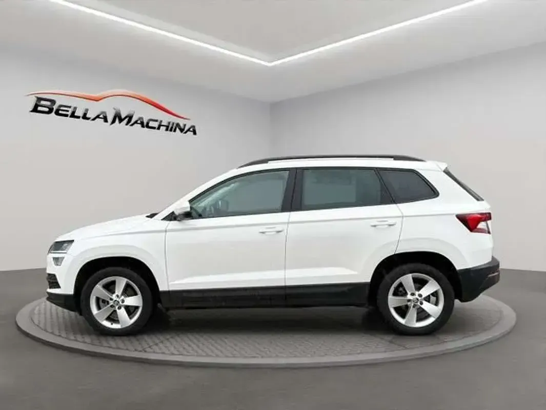 Usado Skoda Karoq Ambition 116 CV (85 kW) 2018 Blanco SUV