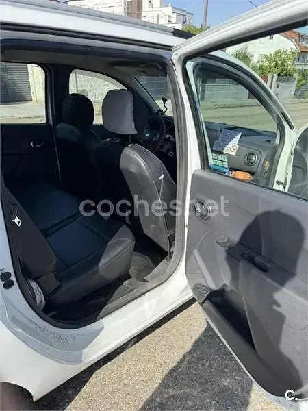 Usado Dacia Lodgy Comfort 115 CV (84 kW) 2019 Blanco Monovolumen