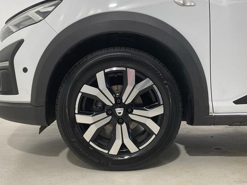 Usado Dacia Sandero Comfort 100 CV (73 kW) 2021 Blanco Berlina