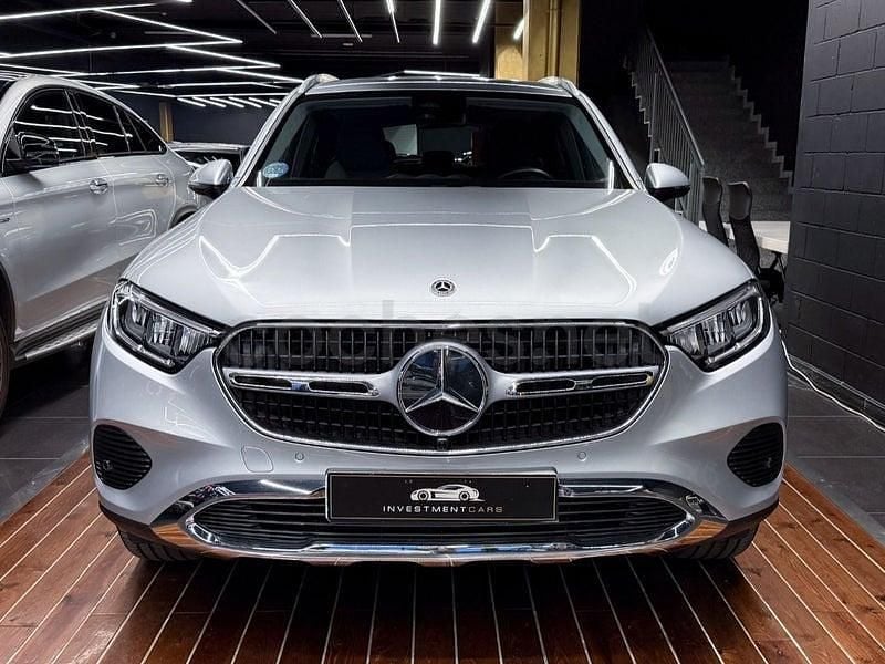 Usado Mercedes GLC200 204 CV (150 kW) 2023 Gris / plata SUV