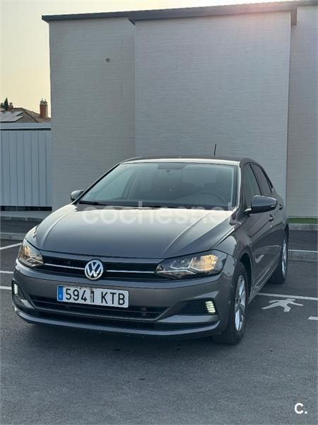 Gris / plata Usado 2019 VW Polo Beats Berlina | 13.900 € (Precio justo) - Imagen 1/4
