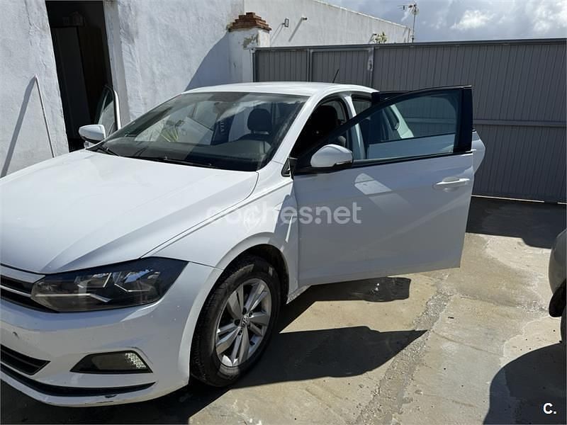Usado VW Polo Advance 95 CV (69 kW) 2018 Blanco Utilitario