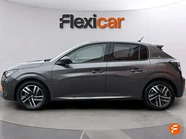 Usado Peugeot 208 Allure 100 CV (73 kW) 2023 Gris Utilitario