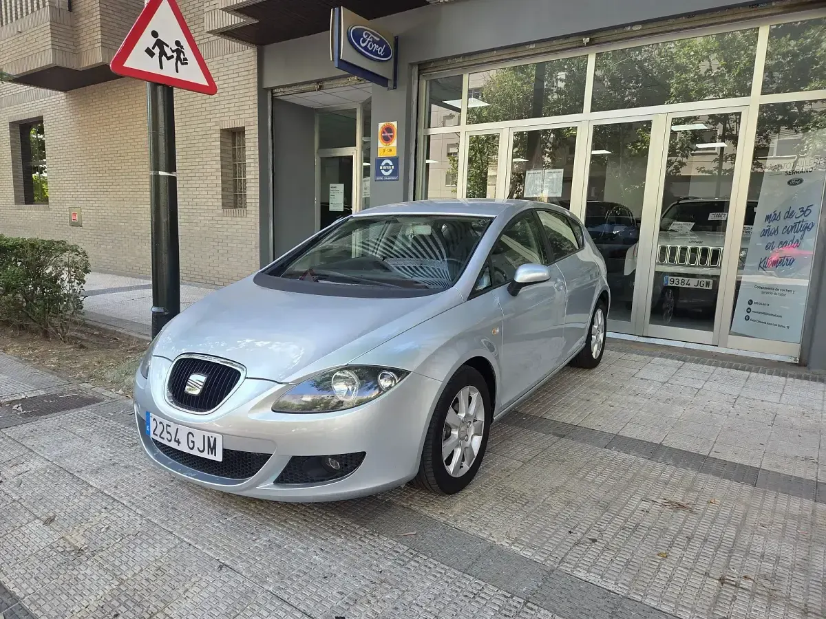 Usado Seat Leon Ecomotive 105 CV (77 kW) 2008 Utilitario