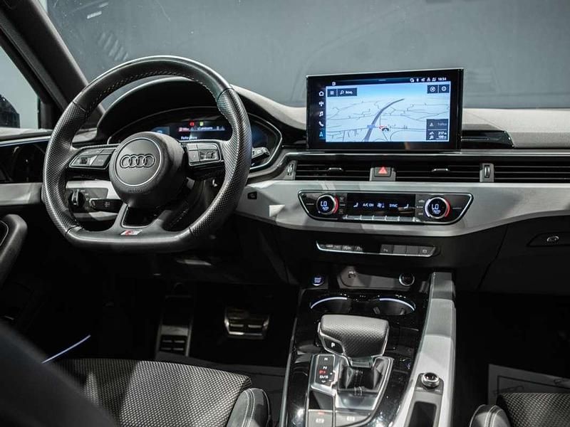 Usado Audi A4 S-line plus 163 CV (119 kW) 2021 Azul Familiar