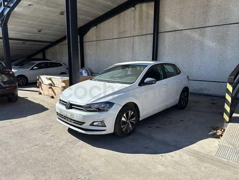 Usado VW Polo Advance 95 CV (69 kW) 2021 Blanco Berlina