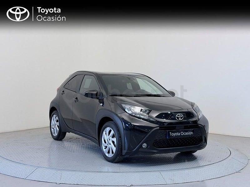 Usado Toyota Aygo X Play 72 CV (52 kW) 2025 Negro SUV