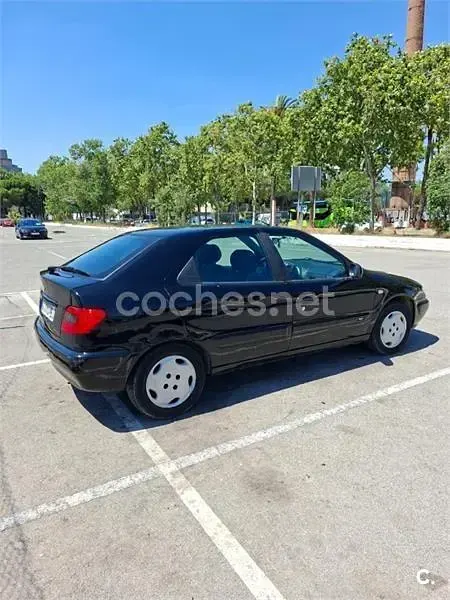 Usado Citroën Xsara 90 CV (66 kW) 1998 Negro Berlina