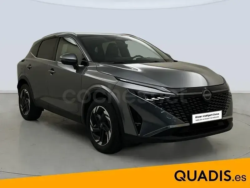 Usado Nissan Qashqai N-Connecta 140 CV (102 kW) 2025 Gris / plata SUV