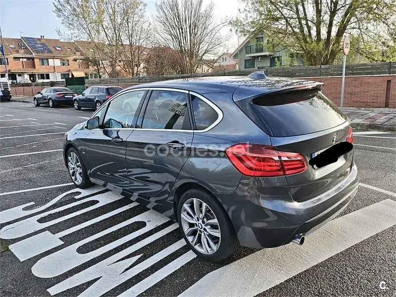 Usado BMW 218 Luxury Line 150 CV (110 kW) 2016 Gris / plata Familiar
