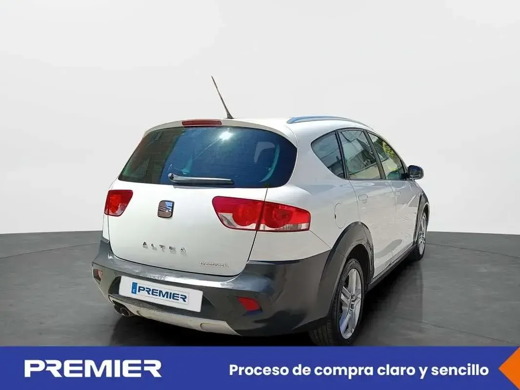 Usado Seat Altea 140 CV (102 kW) 2010 Blanco SUV