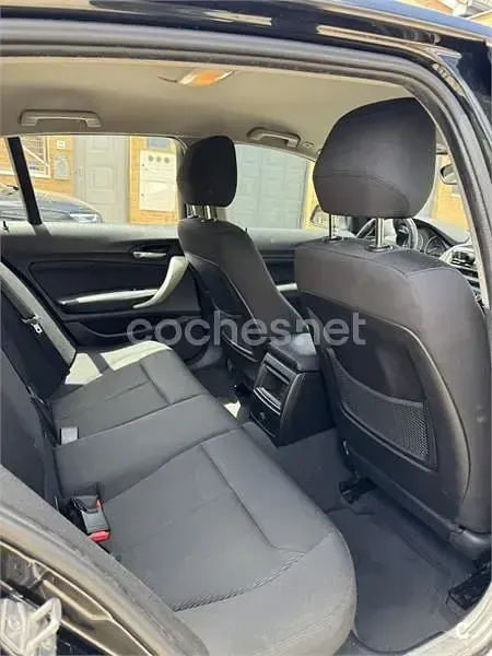 Usado BMW 116 116 CV (85 kW) 2016 Negro Utilitario