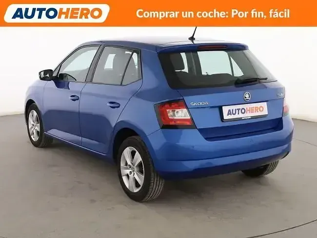 Usado Skoda Fabia Ambition 95 CV (69 kW) 2018 Azul Berlina