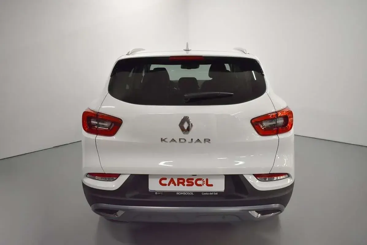 Usado Renault Kadjar Zen 140 CV (102 kW) 2021 Blanco SUV