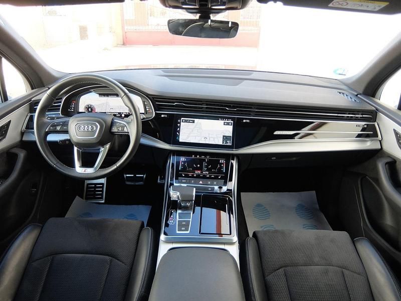 Usado Audi Q7 S-Line 231 CV (169 kW) 2021 Gris / plata SUV