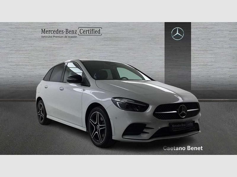 Usado Mercedes E250 218 CV (160 kW) 2024 Blanco Familiar