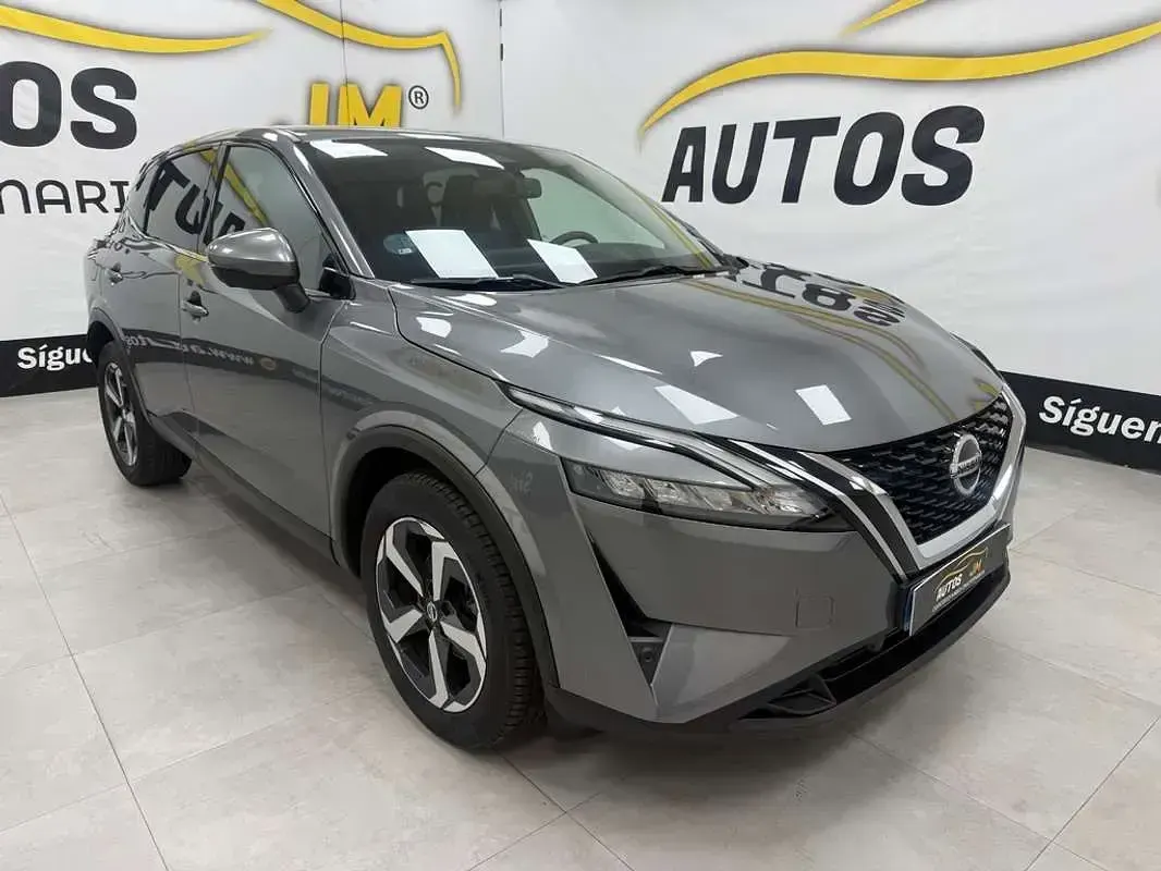 Usado Nissan Qashqai N-Connecta 139 CV (102 kW) 2022 Gris SUV