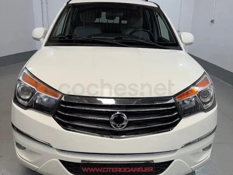 Usado SsangYong Rodius 178 CV (130 kW) 2018 Blanco Monovolumen