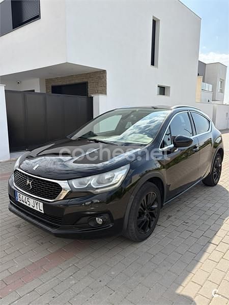 Usado DS Automobiles DS4 Crossback Style 131 CV (96 kW) 2017 Negro SUV