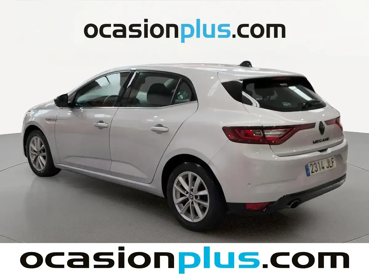 Usado Renault Mégane III Zen 132 CV (97 kW) 2016 Gris Berlina